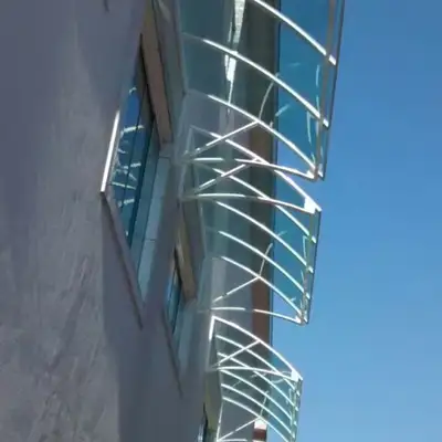 Policarbonato: trabalho 83 da Toldos Maranata
