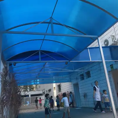 Policarbonato: trabalho 102 da Toldos Maranata